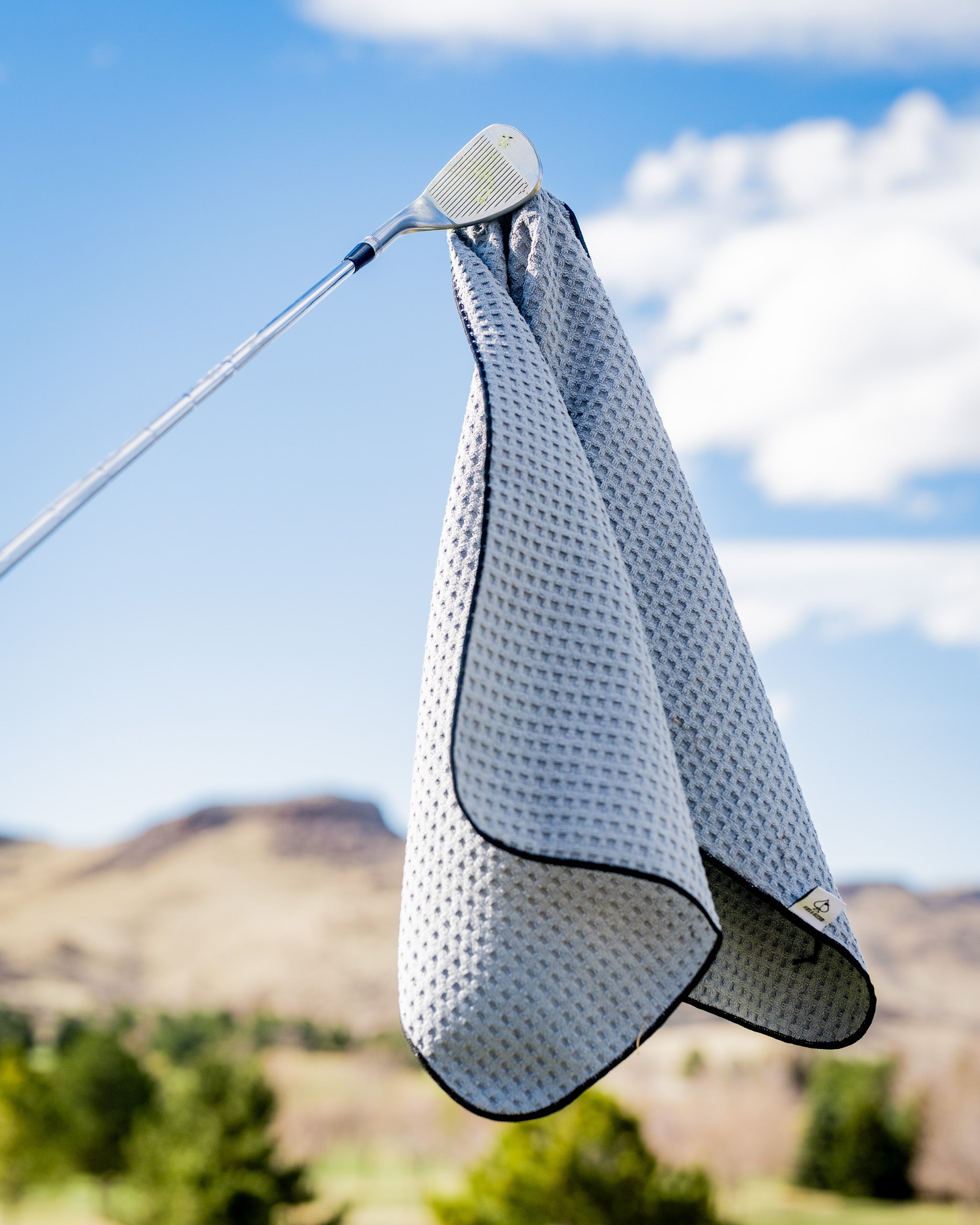 Magnetic Towel - White